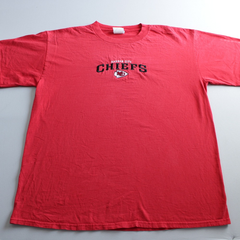 NFL Kansas City Chiefs T-Shirt Mens XL Red Embroidered Graphic Pro Sports Fan